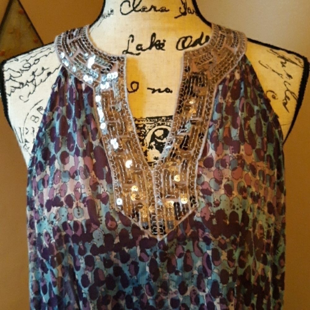 RARE 🦄 FREE PEOPLE SILVER SEQUIN MULTICOLOR SLEEVELESS TUNIC XS